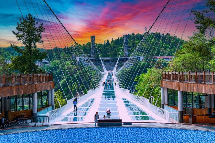 Zhangjiajie Grand Canyon Glass Bridge